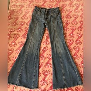 Women’s bell bottoms jeans SO
